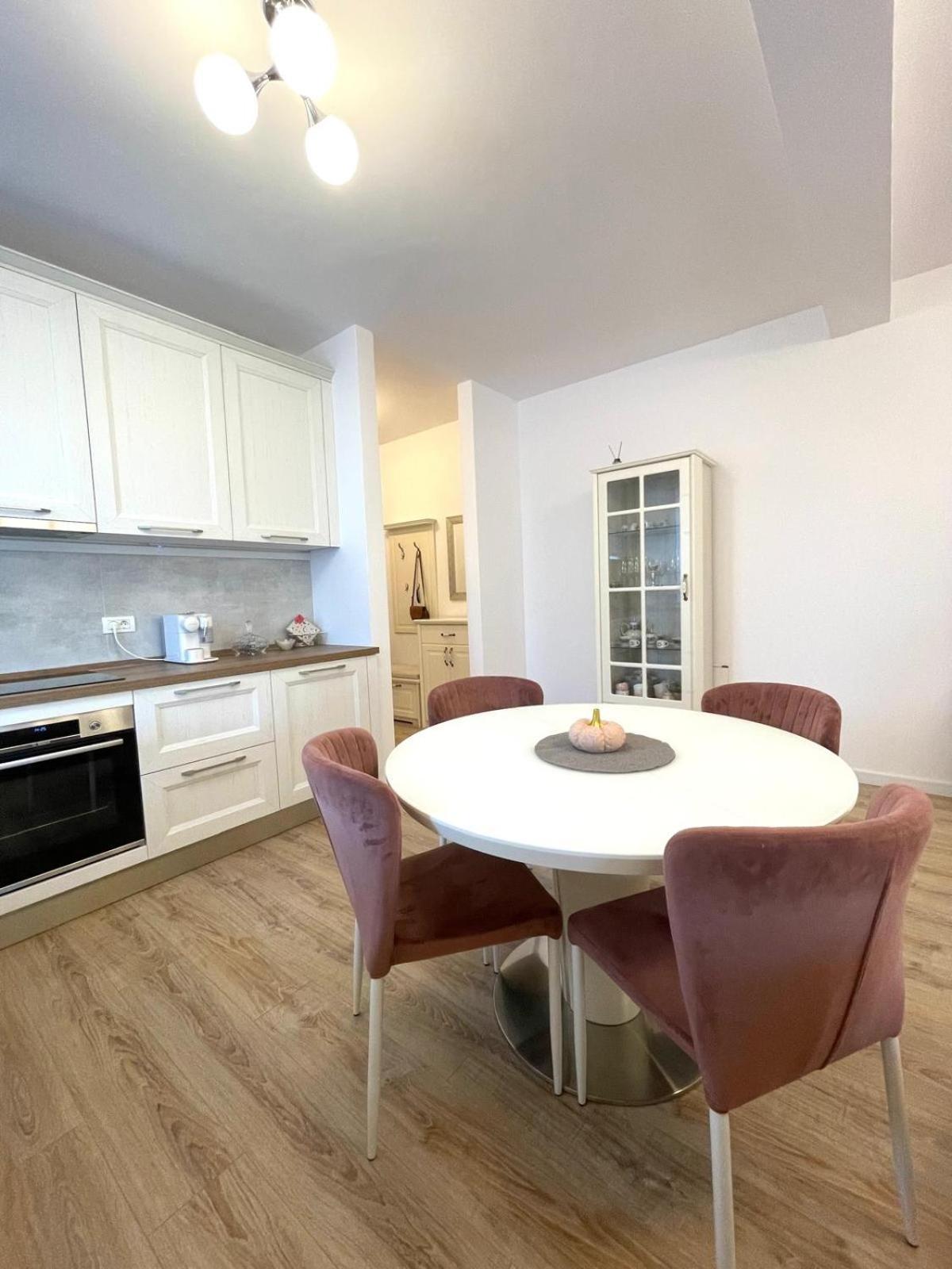 Negruzzi Apartment Dumbravita  Ngoại thất bức ảnh