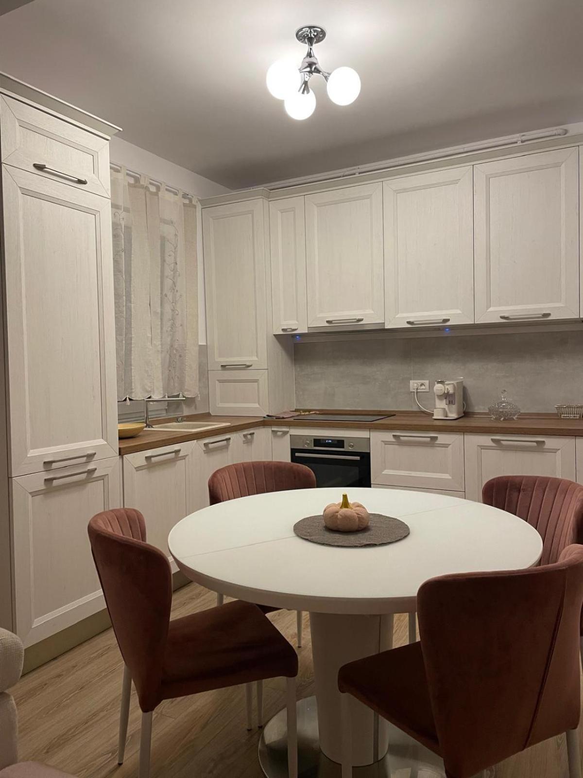 Negruzzi Apartment Dumbravita  Ngoại thất bức ảnh
